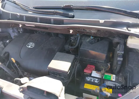 2017 Toyota Sienna Le from USA, damaged, VIN 5TDKZ3DC3HS776944